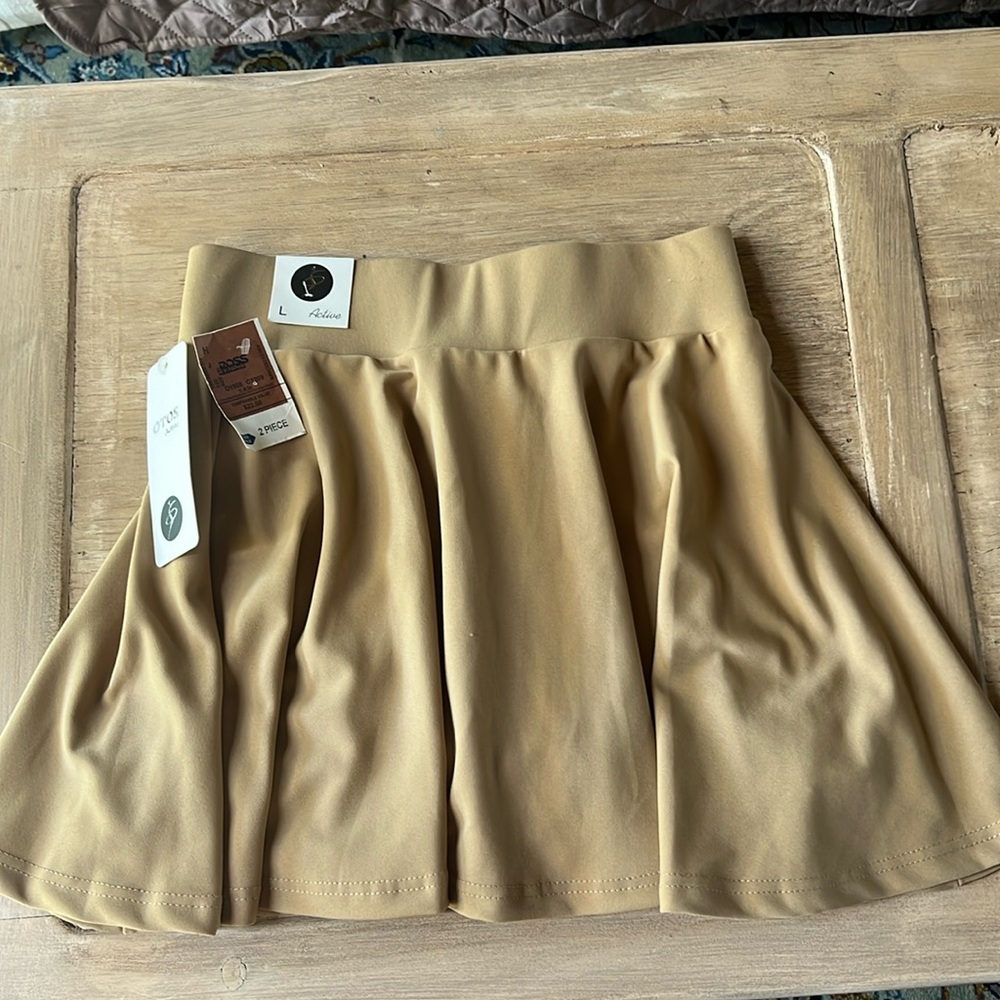 Tan tennis skirt with shorts